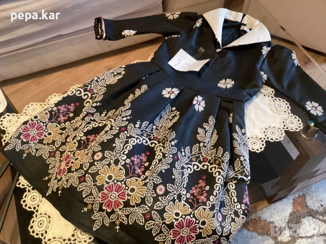 Уникална рокля с дълъг ръкав,,Баронеса”. 146 за 11 г, снимка 11 - Детски рокли и поли - 52635133