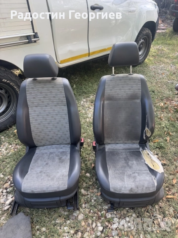 предни седалки за VW Caddy 