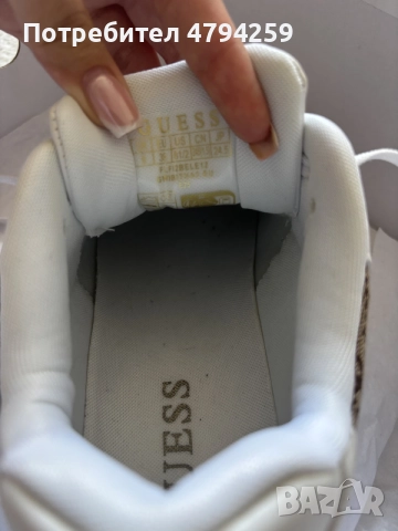 Чисто нови маратонки GUESS, снимка 6 - Маратонки - 55743375