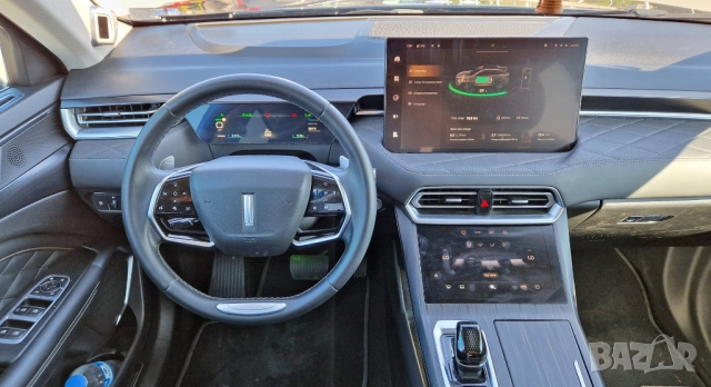 WEY 03 Premium FWD, PlugInHibryd, 34 кВт/ч, 367 к.с., 9HDCT, 500nm, снимка 8 - Автомобили и джипове - 51712215