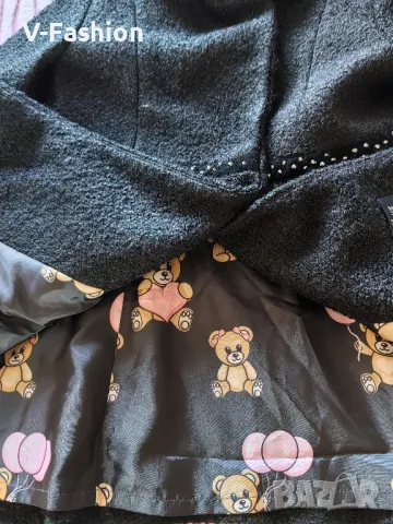 Палто , снимка 2 - Детски якета и елеци - 48232436