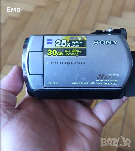 Камкордер Sony DCR-SR52