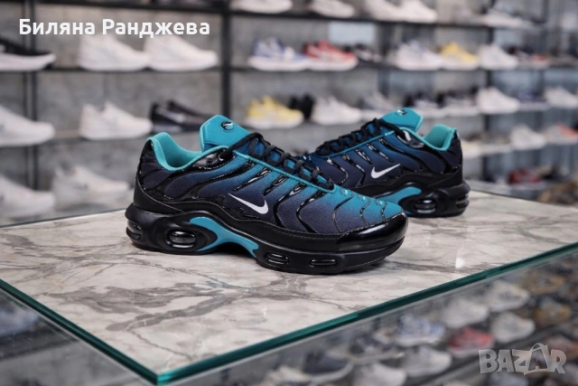  Дамски маратонкиNike Air Max  Plus , снимка 4 - Маратонки - 53749731