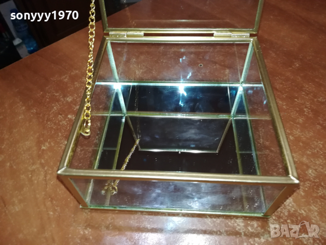 красива стъклена кутия с златен обков 1303240727, снимка 13 - Антикварни и старинни предмети - 44738887