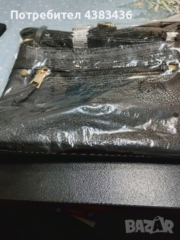 дамска чанта, снимка 2 - Чанти - 53396420