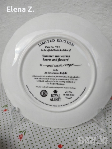 Три красиви декоративни чинии Royal Albert - As the seasons unfold, снимка 5 - Декорация за дома - 52917431