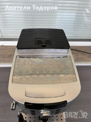 DeLonghi Magnifica S ECAM22.110.B, снимка 5 - Кафемашини - 53754692