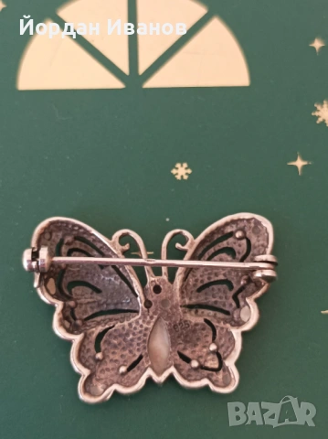 Сребърна брошка "Пеперуда", снимка 2 - Колиета, медальони, синджири - 53776139