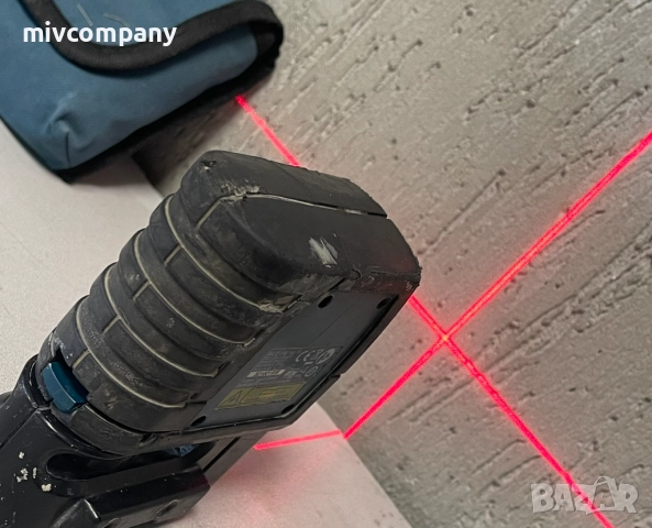 Линеен лазерен нивелир Bosch GLL 2-601 К63 700 , снимка 3 - Мъжки - 52815828
