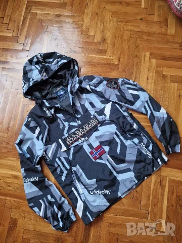Страхотна мъжка ветровка яке NAPAPIJRI размер S M L XL 2XL , снимка 3 - Якета - 55804810