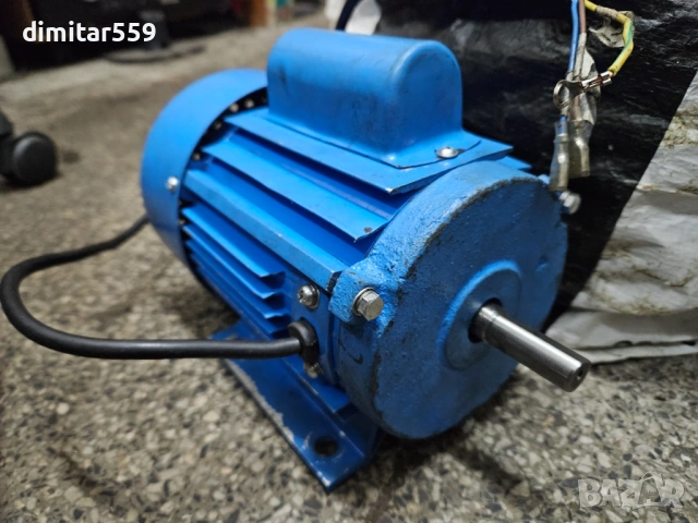 Монофазен електро двигател 0.55 kW (550W), снимка 3 - Бормашини - 53601853