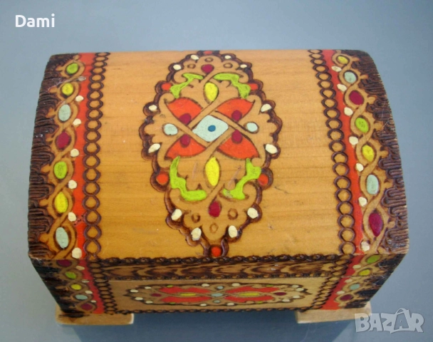 Дървени пирографирани кутии мускали, снимка 9 - Декорация за дома - 52877317