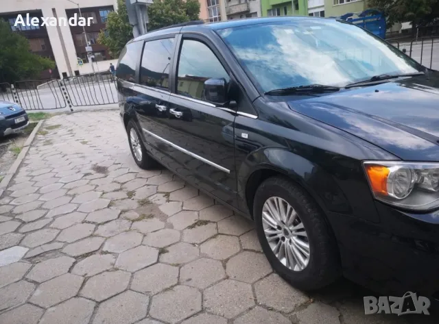 Автомобил Lancia Voyager, снимка 3 - Автомобили и джипове - 49175513