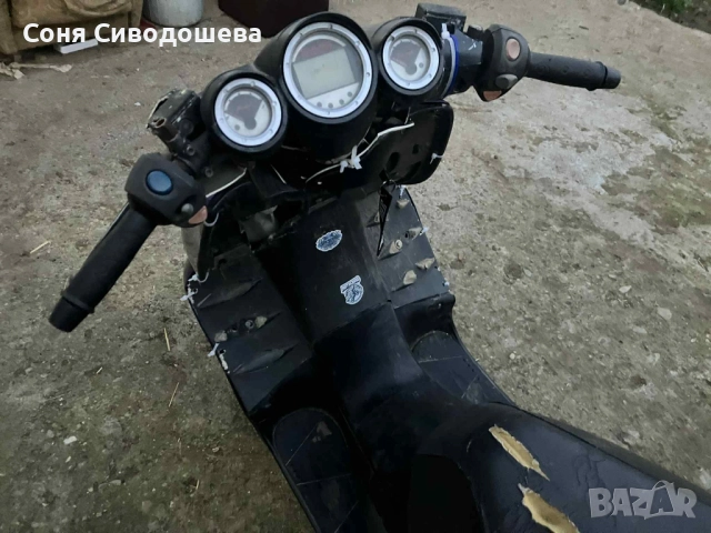 скутер Малагути12 , снимка 4 - Мотоциклети и мототехника - 52433924