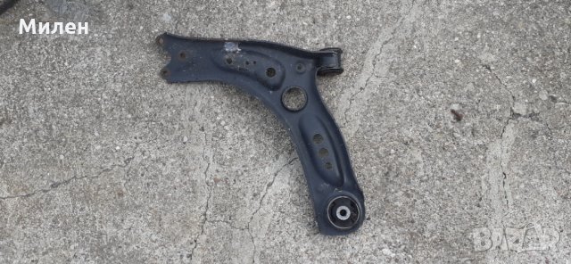 Преден  Десен Носач.Фолксваген Голф.7...2012-2020 Година. VW-GOLF.7 , снимка 2 - Части - 34242403