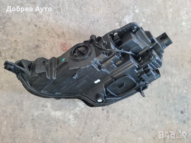 Десен LED фар за Audi A3 8Y, снимка 2 - Части - 42501152