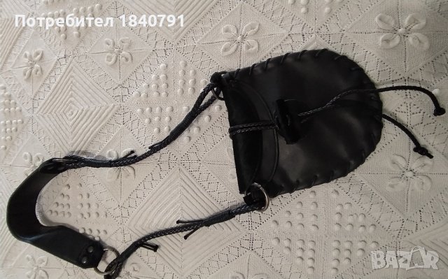 Малка черна кожена чанта кросбоди - Antonello Serio , снимка 3 - Чанти - 40913657
