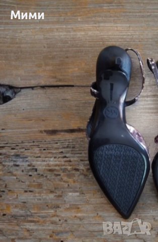 Обувки на ток Michael Kors, снимка 2 - Дамски обувки на ток - 41243121