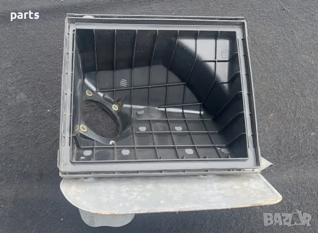 Долна Част Филтърна Кутия 1.8 - 2.0 Бензин Ауди A4 B6 - Шкода Октавия - 058133837 - 058133843, снимка 5 - Части - 47299421