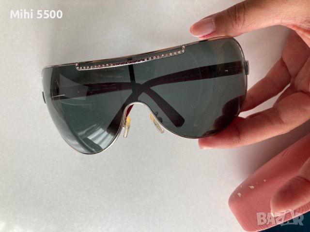 Слънчеви очила  Blumarine, снимка 4 - Слънчеви и диоптрични очила - 41701239