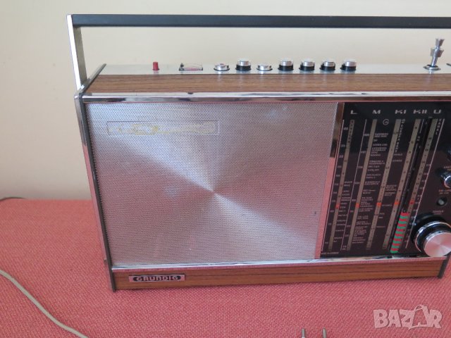Vintage Grundig  Concert-Boy 208,   1967–1969г.,Ретро радио , снимка 7 - Радиокасетофони, транзистори - 41191157