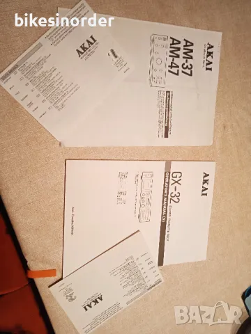 Книжки за дек и усилвател Akai