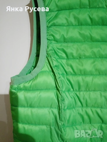 Дамски елек , снимка 2 - Спортни екипи - 53395611