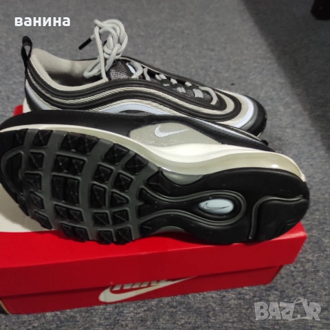 Нови оригинални Nike Air Max 97 36.5 23.5 cm, снимка 4 - Детски маратонки - 53015022