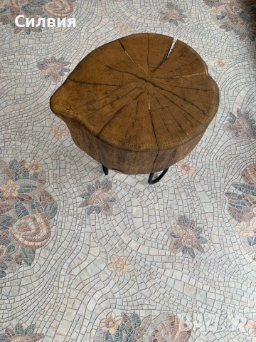Малка маса от масивно дърво, снимка 2 - Маси - 42711468