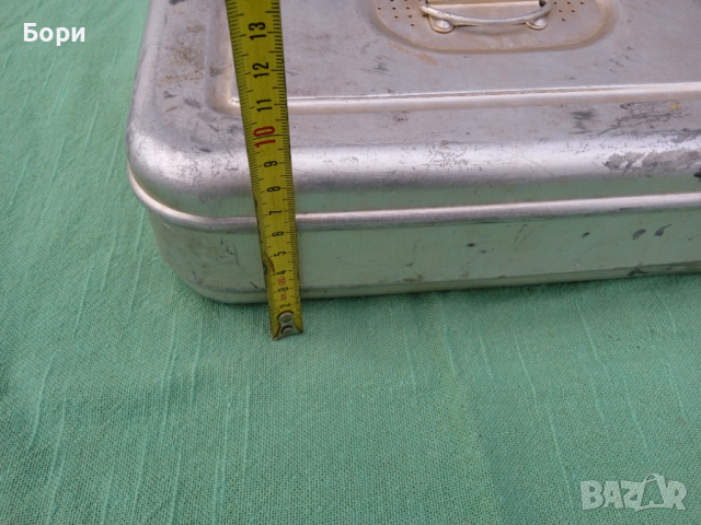 Стара алуминиева кутия, снимка 5 - Кутии за храна - 36143960
