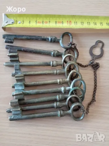 старинни бронзови ключове ключета, снимка 6 - Антикварни и старинни предмети - 47914242