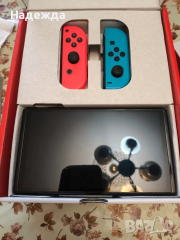 Nintendo Switch OLED, снимка 2 - Nintendo конзоли - 53165030