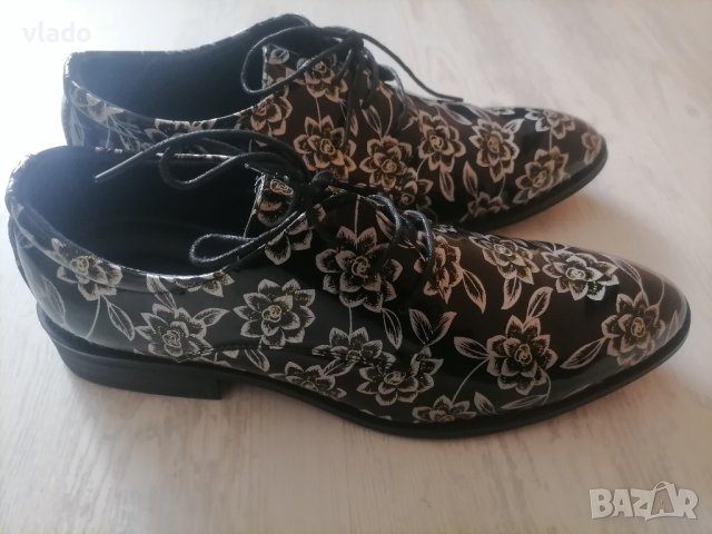 Мъжки лачени официални обувки , снимка 2 - Официални обувки - 40594100