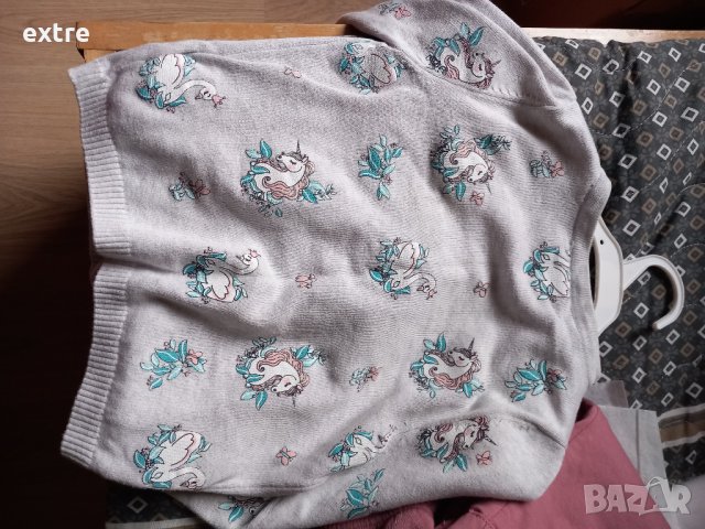 Детска жилетка на еднорози и лебеди 4-6 години, снимка 1