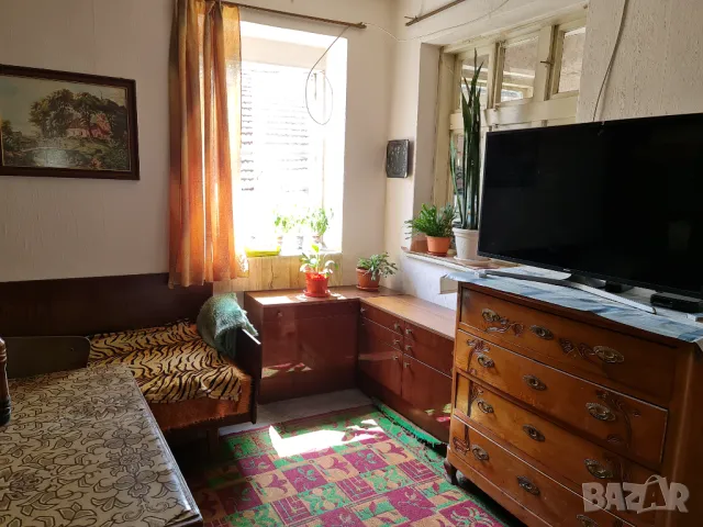 Продавам къща в кв. Бряг