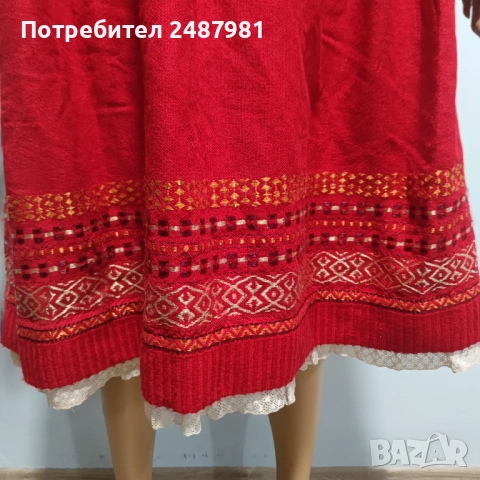 Продавам стар ансамблов сукман, снимка 3 - Колекции - 52307714