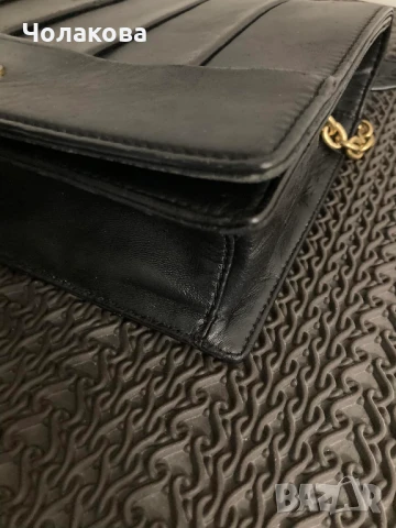 Дамска кожена чанта Valentino, снимка 7 - Чанти - 50700445