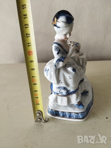 порцелнова статуетка, снимка 2 - Други ценни предмети - 41797198