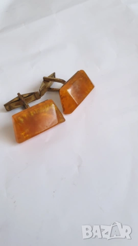 Стари кехлибарени руски бутонели, снимка 5 - Антикварни и старинни предмети - 53644512