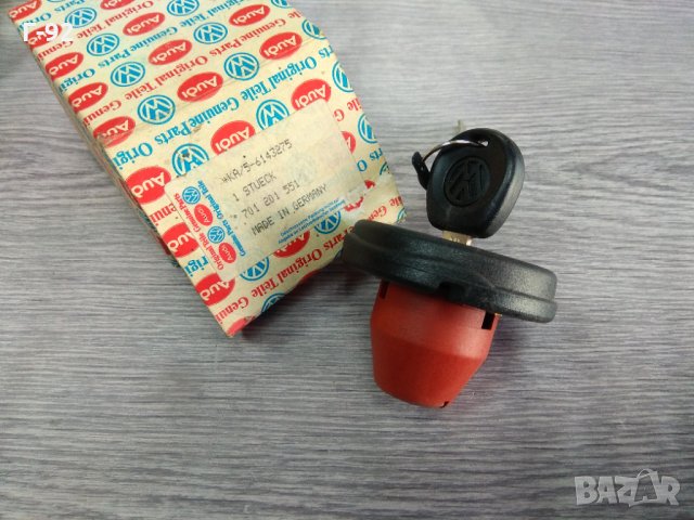 701201551**NEU**VAG**T4**Капачка на резервоара за гориво**