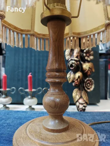 Страхотна дървена настолна лампа, снимка 4 - Настолни лампи - 49225696