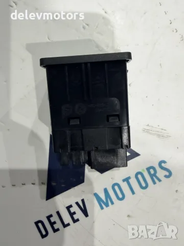 NX7T-14F014-AD USB порт от Ford Tourneo Courier V769 1.0L EcoBoost, снимка 3 - Части - 56177795