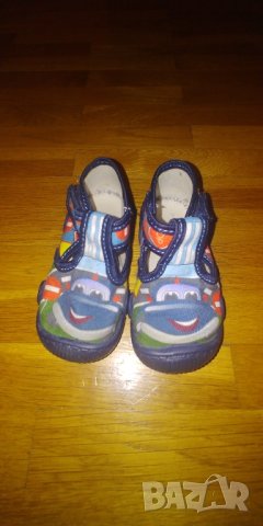 Пантофи, номер 21, снимка 2 - Детски пантофи - 42598956