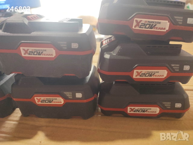 Отлични батерии Parkside 20V-4Ah и 2Ah, снимка 2 - Винтоверти - 44510496