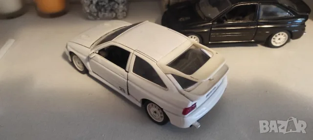 Ford Escort 1:24, снимка 6 - Колекции - 56119968