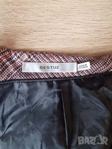 Дамска карирана пола, снимка 3 - Поли - 52954453