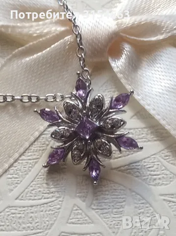 Колие с кристали , снимка 3 - Колиета, медальони, синджири - 50178651