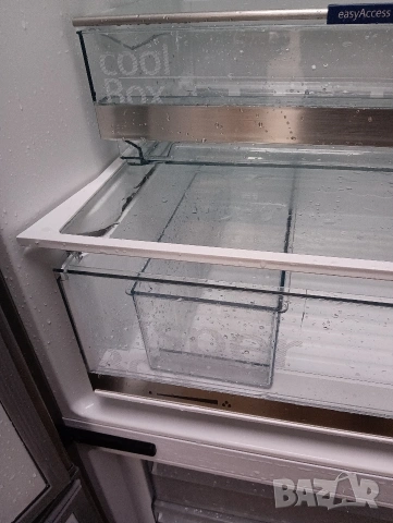 Иноксов комбиниран хладилник с фризер Сименс с две години гаранция!, снимка 4 - Хладилници - 53652454