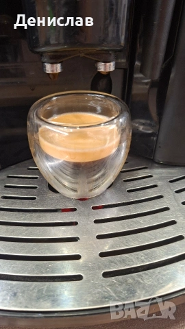 Кафеавтомат/Кафемашина Delonghi Magnifica , снимка 2 - Кафемашини - 53753604