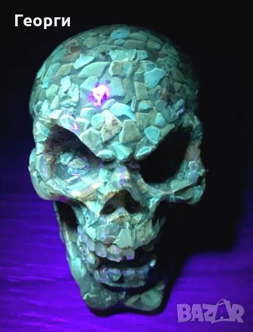 Масивна фигура от Балтийски кехлибар 